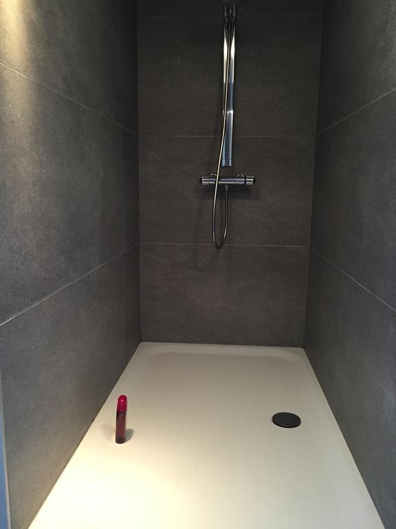 Guesthouse Poppies , Free Parking Οστένδη Δωμάτιο φωτογραφία