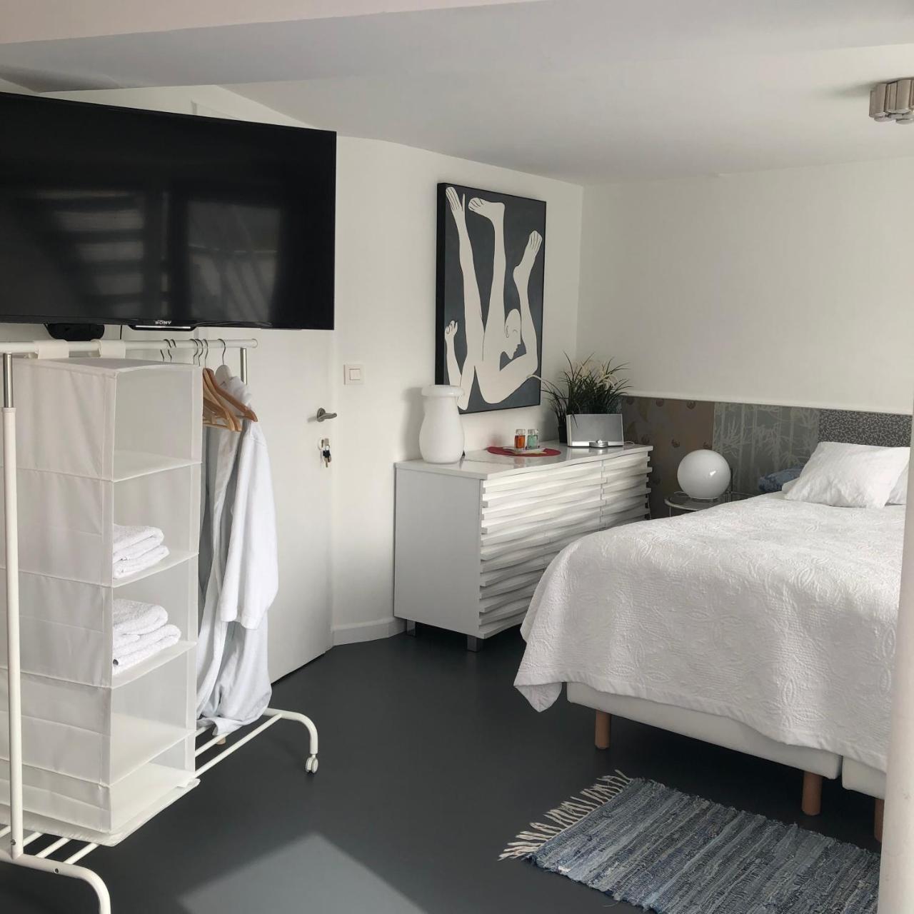 Guesthouse Poppies , Free Parking Οστένδη Εξωτερικό φωτογραφία