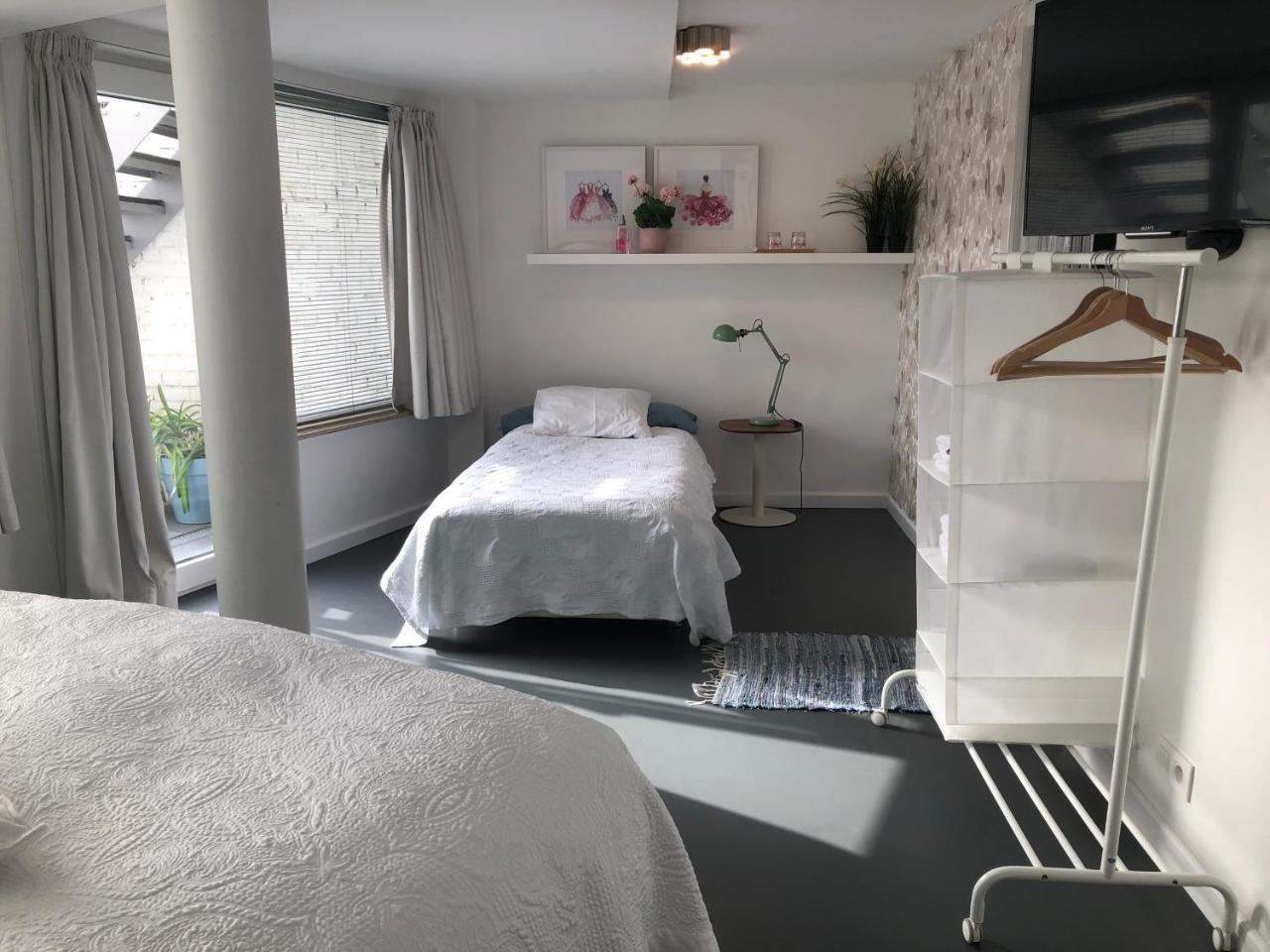 Guesthouse Poppies , Free Parking Οστένδη Εξωτερικό φωτογραφία
